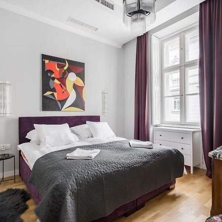 Bpr Adagio Design Home With A/C Будапеща Екстериор снимка