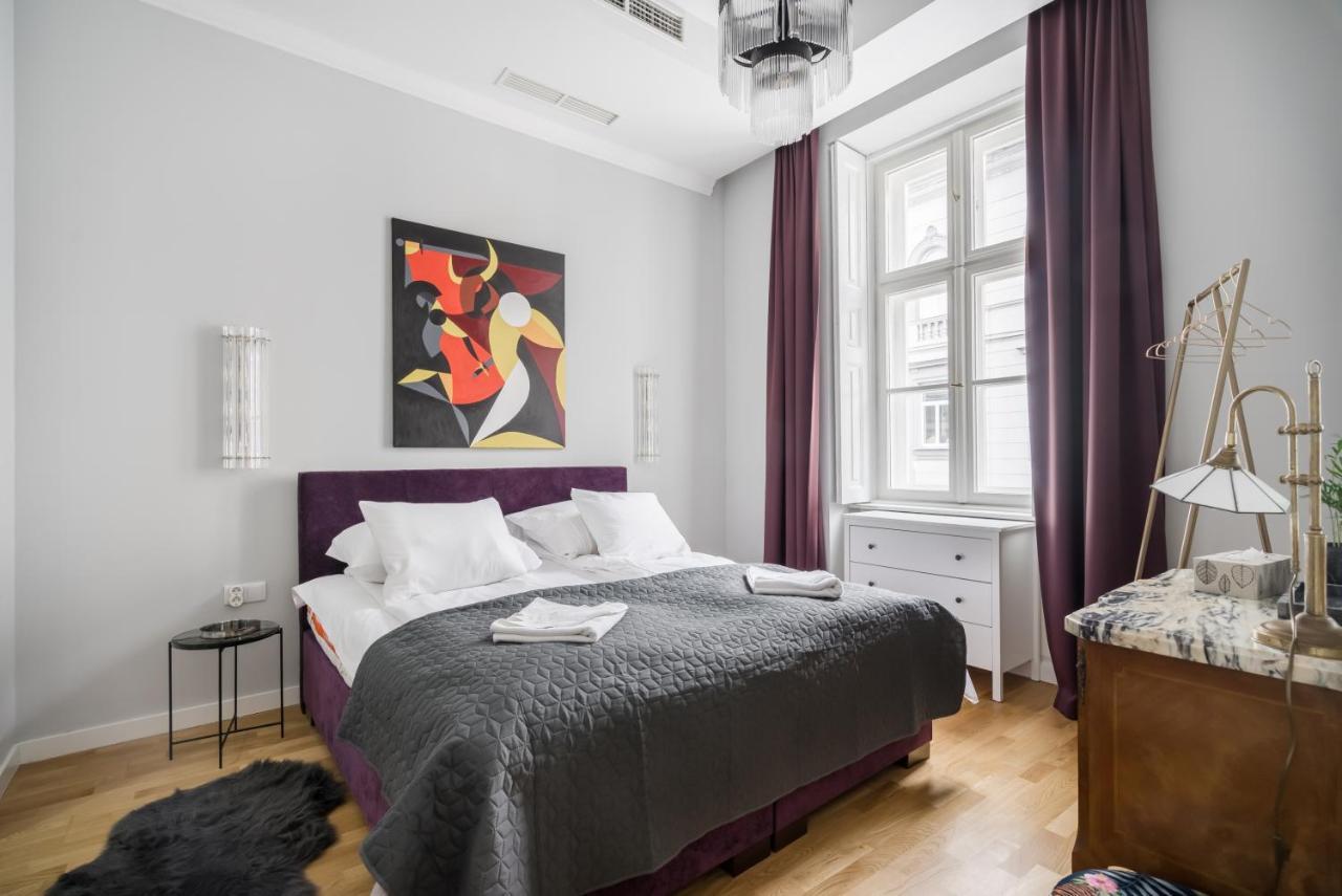 Bpr Adagio Design Home With A/C Будапеща Екстериор снимка