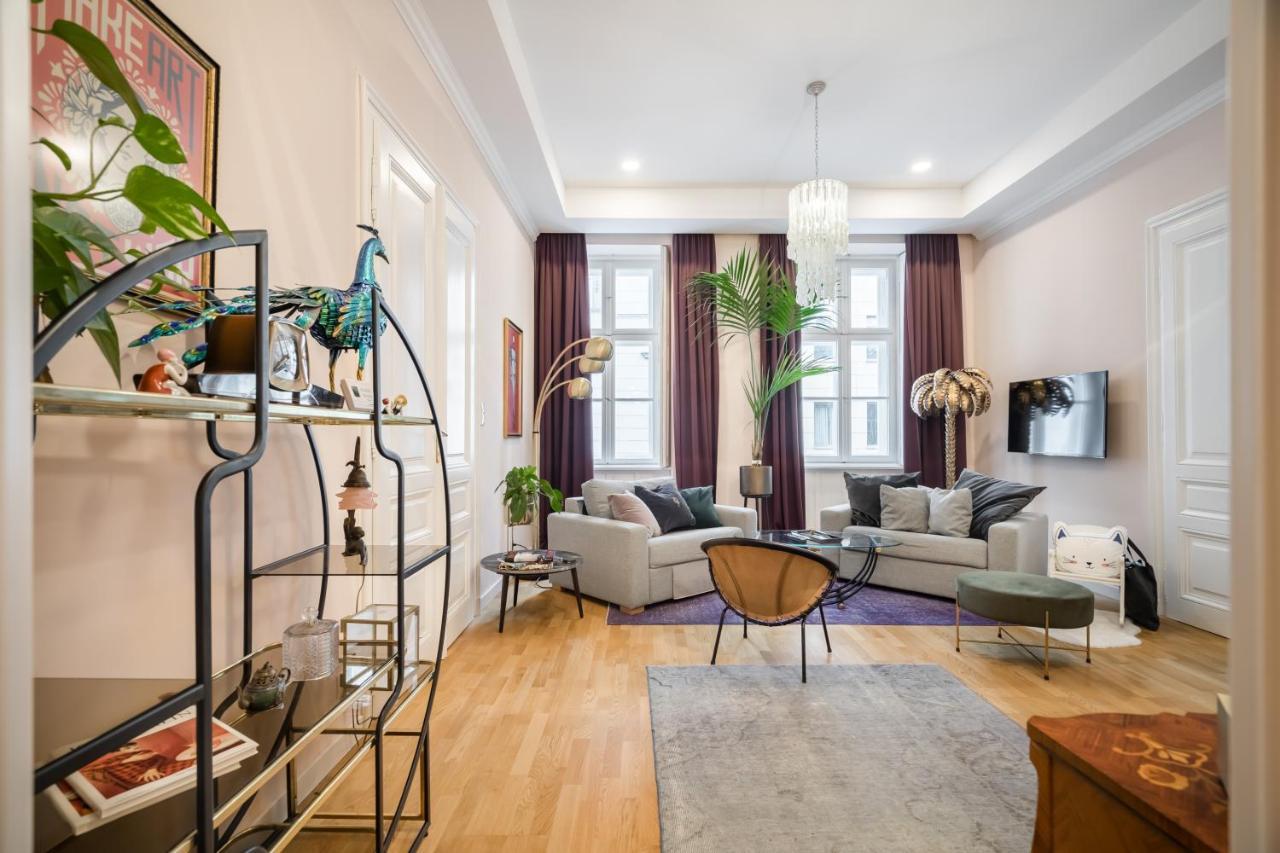Bpr Adagio Design Home With A/C Будапеща Екстериор снимка