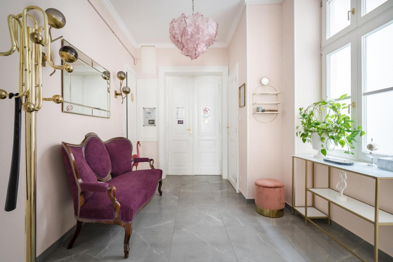 Bpr Adagio Design Home With A/C Будапеща Екстериор снимка