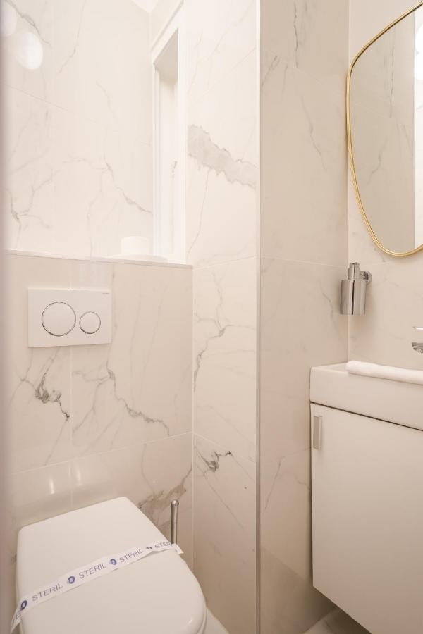 Bpr Adagio Design Home With A/C Будапеща Екстериор снимка