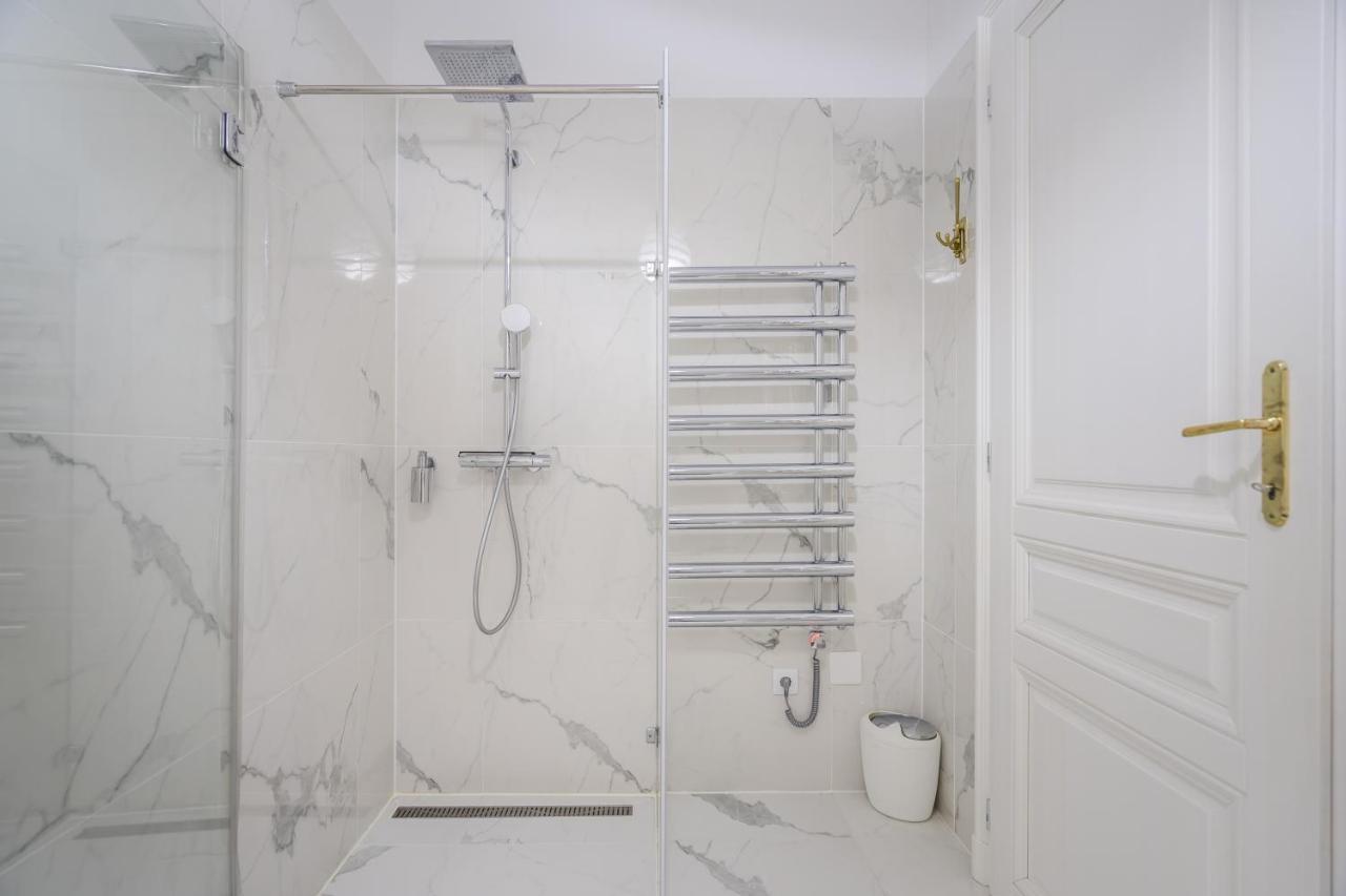 Bpr Adagio Design Home With A/C Будапеща Екстериор снимка